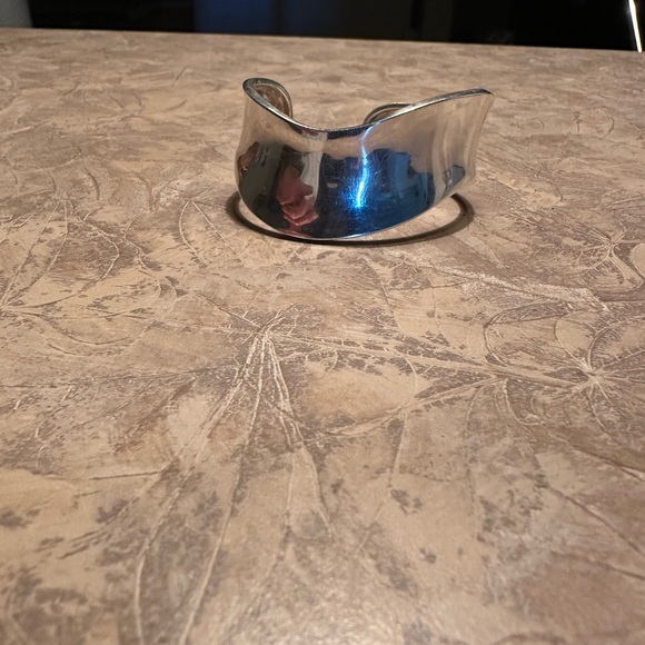 Vintage Hand Crafted Sterling Silver Artisan Cuff (initialed) Made in Mexico. - Picture 2 of 6